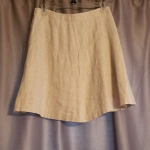 Loft linen skirt size 2 with tags still on them